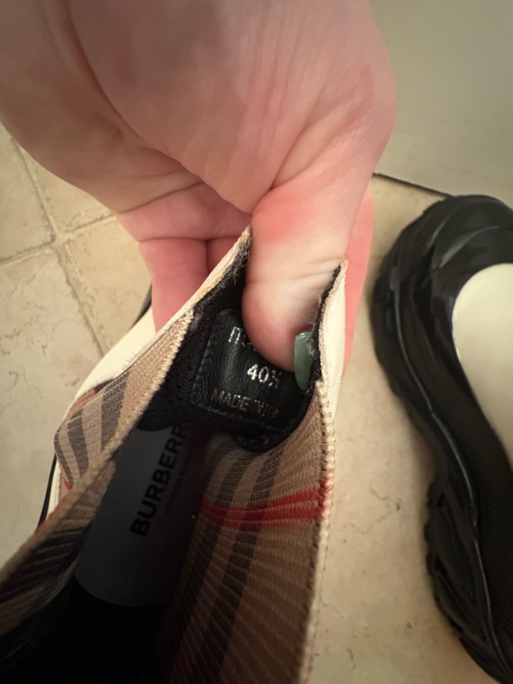 Burberry Rain/Snow boots - Picture 10 of 14
